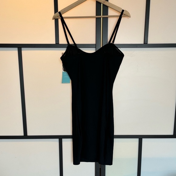 SPANX assets shaping convertible slip. Size 1X. Black. NWT - Picture 12 of 15